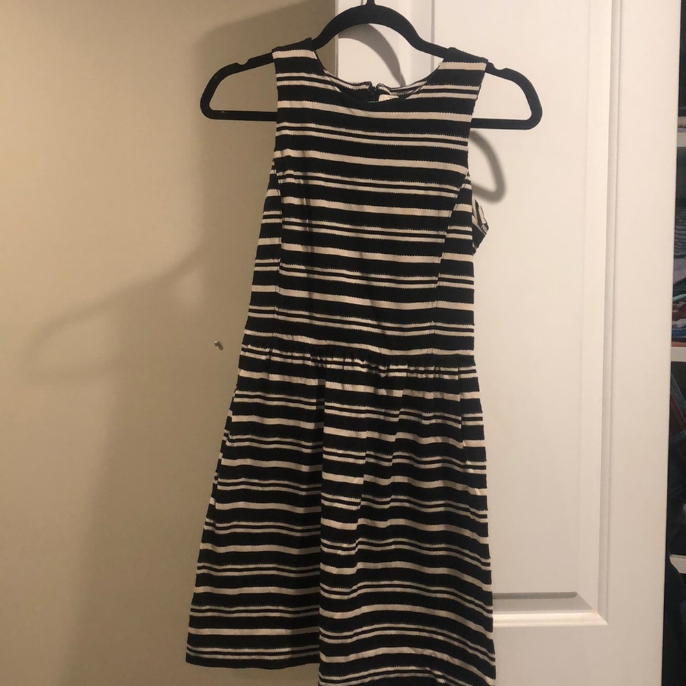 Crew Dress with pockets